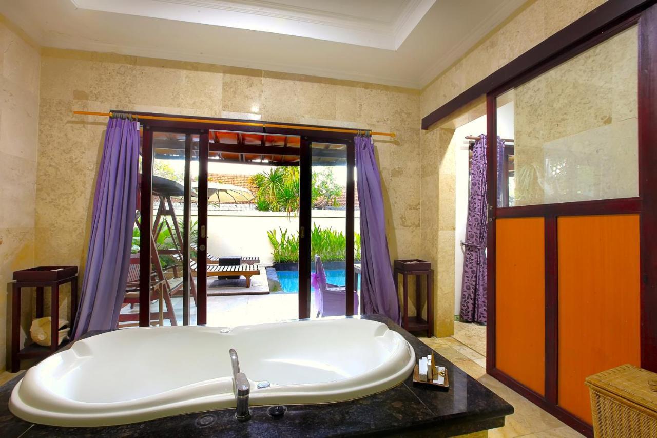Private Pool *