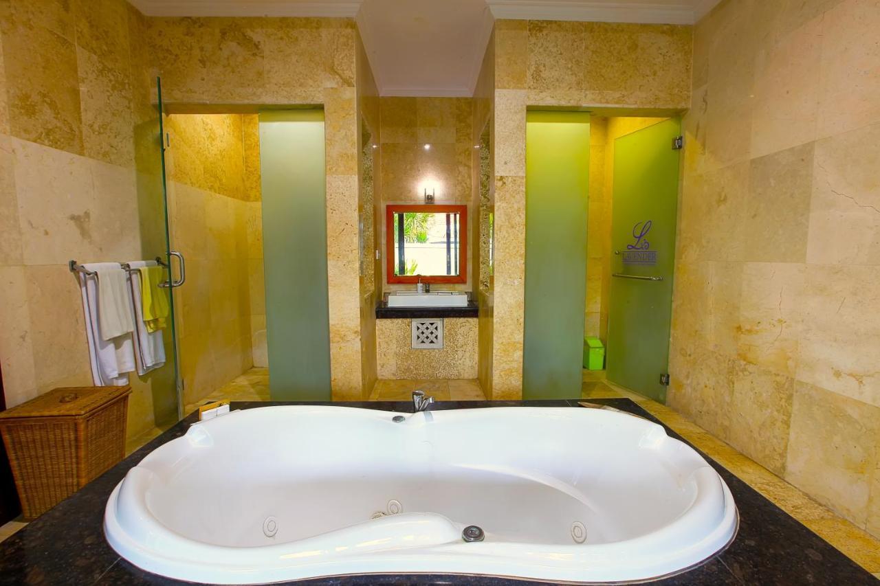Private Pool